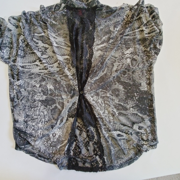 1406 * Bongo Sheer Snake Print Button Down Black White Size XL - Picture 4 of 8